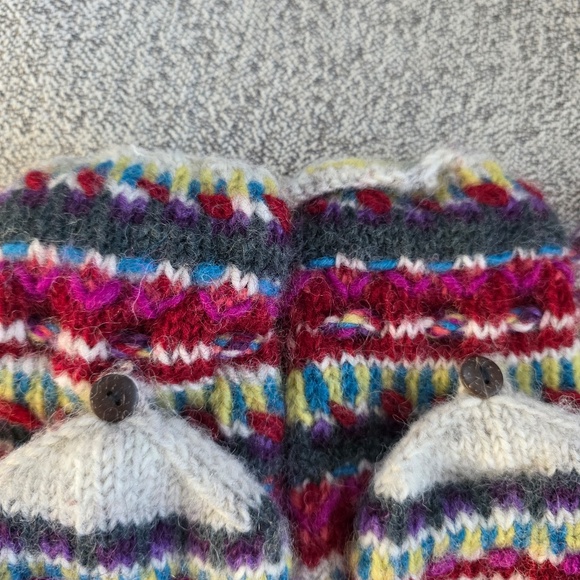 Newari Women's Floral Winter Hat and Convertible Mitten/Gloves Set - OS - Picture 12 of 12